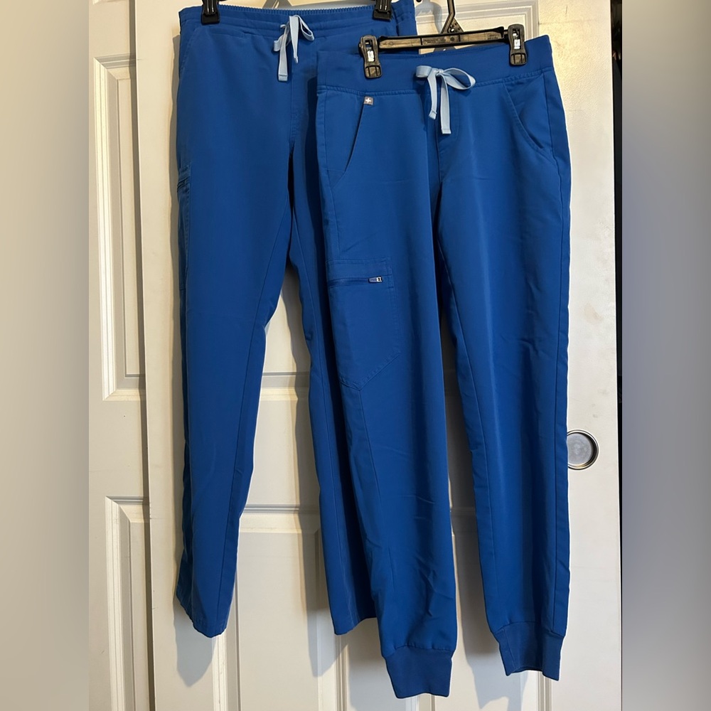 Women royal blue figs pants